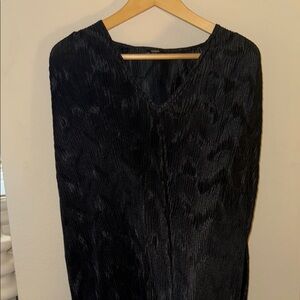 Express Black Plisse Blouse Tunic T25